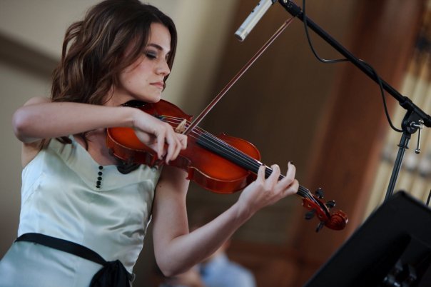 22169_1324354354053_1042161_n