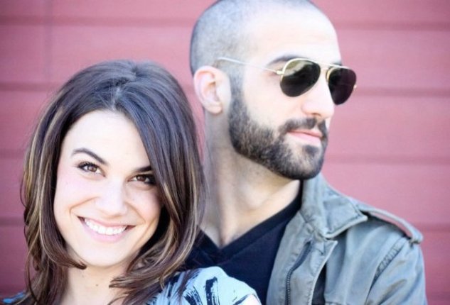 221811_2006004274875_4095330_n